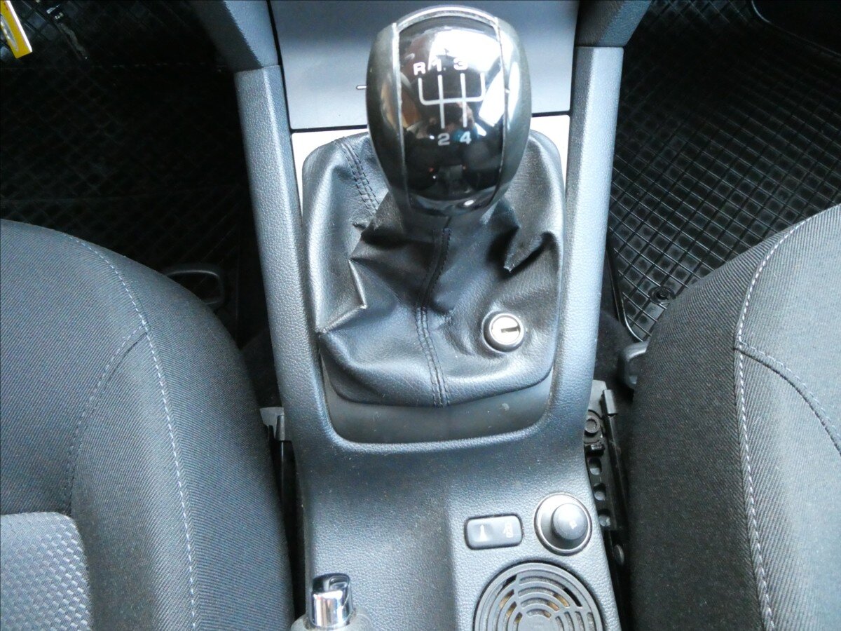 Škoda Octavia Sedan / Limuzína 1,6 l 85 kw