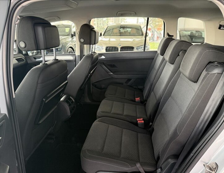 Volkswagen Touran Kombi 1,2 l 81 kw