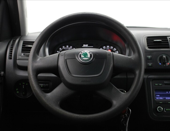 Škoda Roomster 9