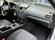 Mercedes-Benz Třídy C Kombi 2,1 l 100 kw