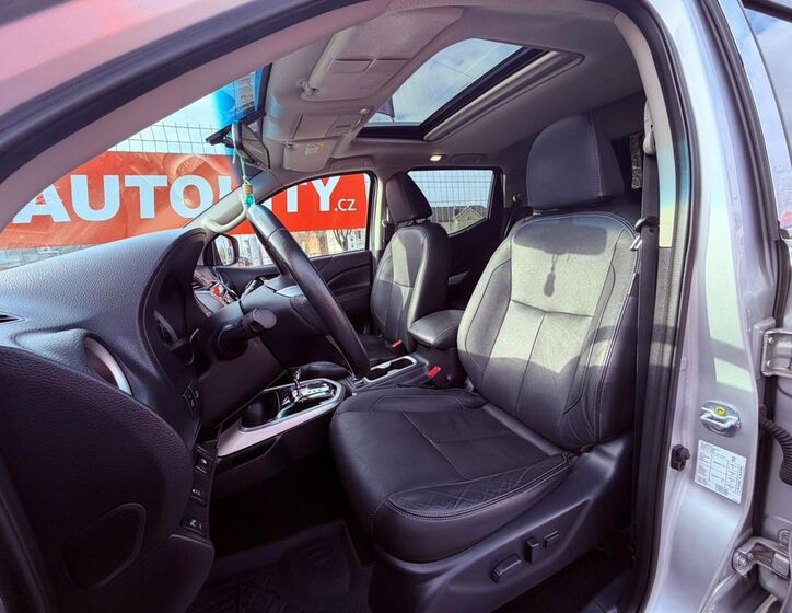 Nissan Navara 12