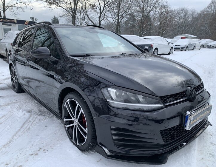 Volkswagen Golf Kombi 2,0 l 135 kw