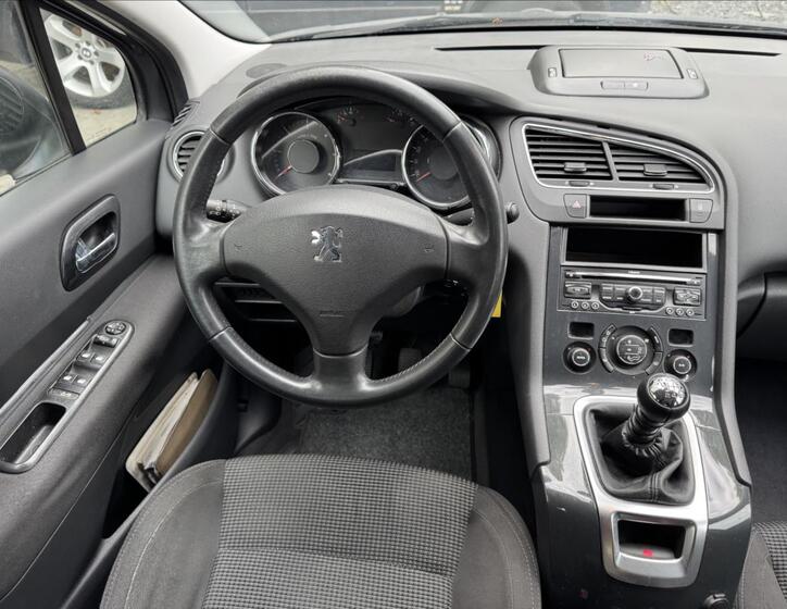 Peugeot 5008 36