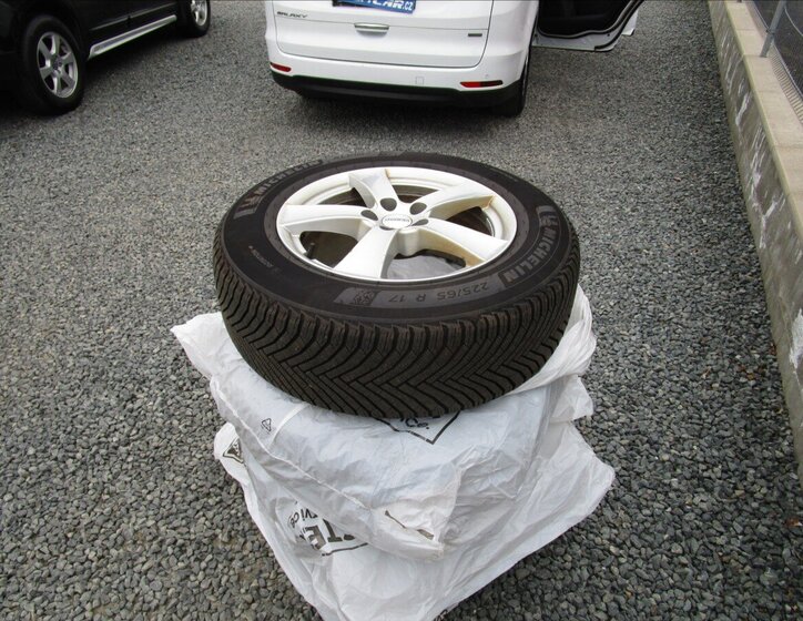 Ford Galaxy MPV 1,5 l 121 kw