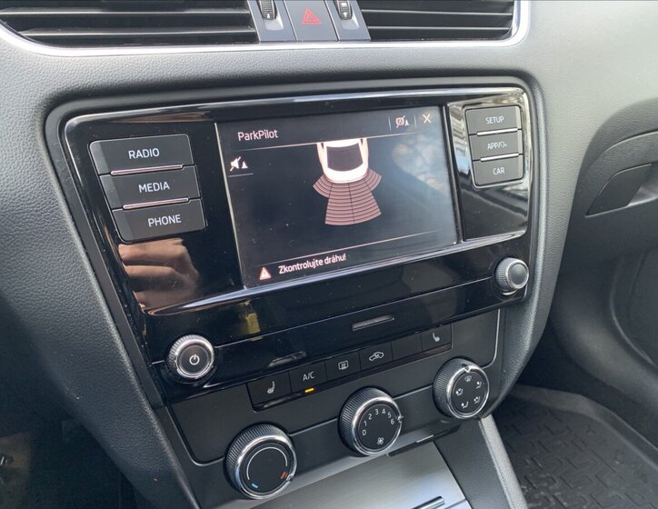 Škoda Octavia Sedan / Limuzína 2,0 l 110 kw