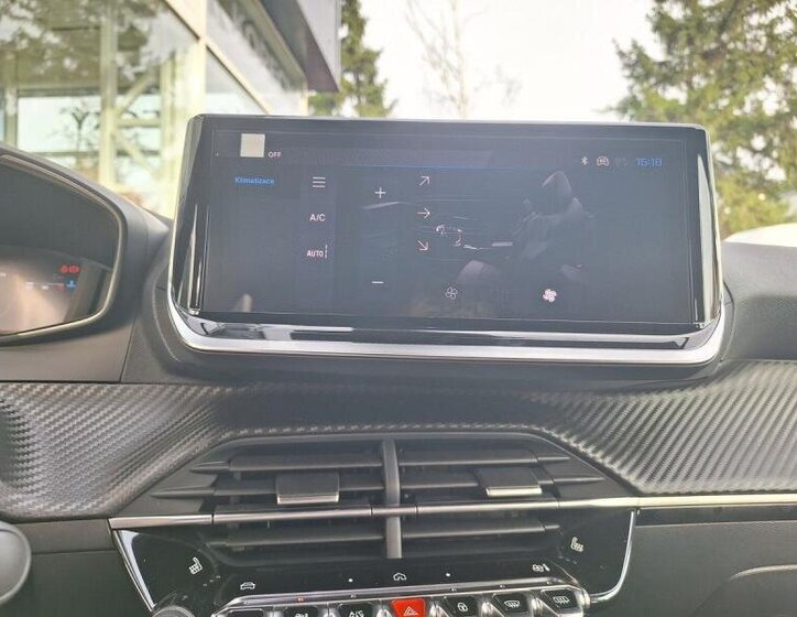 Peugeot 2008 SUV / Terénní 1,2 l 74 kw