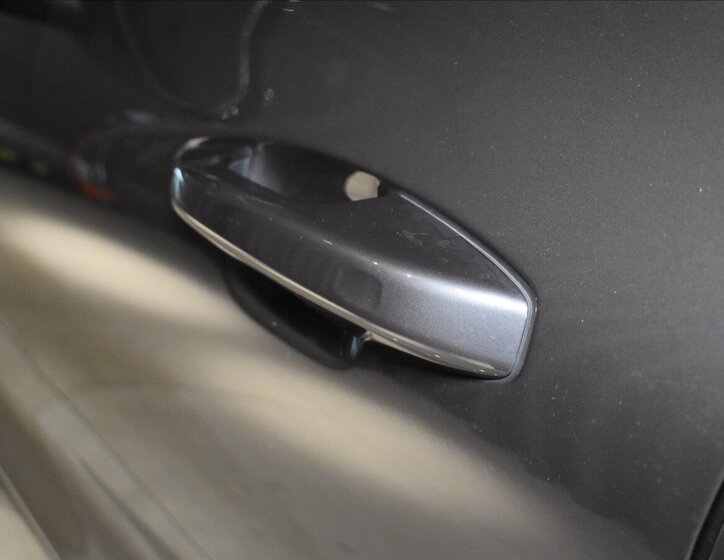 Volvo V60 Kombi 2,0 l 145 kw