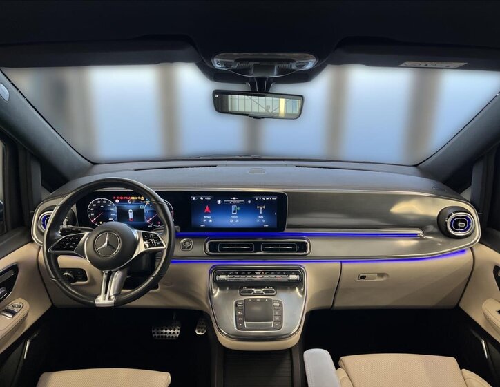 Mercedes-Benz Třídy V 13