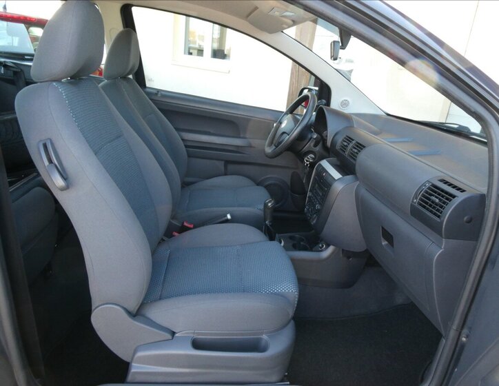 Volkswagen Fox Hatchback 1,2 l 40 kw