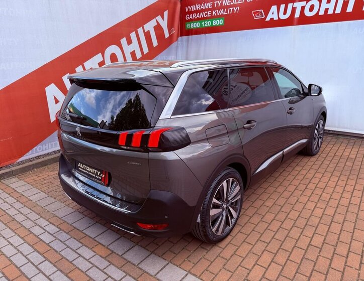 Peugeot 5008 SUV / Terénní 1,6 l 133 kw