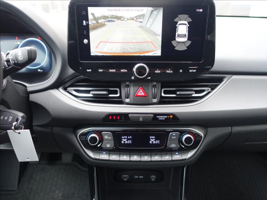 Hyundai i30 Kombi 998,0 84 kw