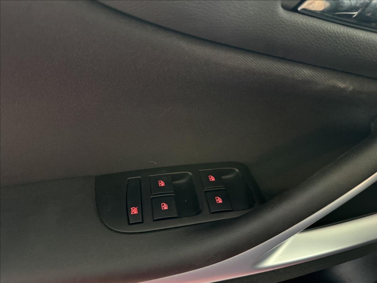 Opel Zafira Kombi 2,0 l 96 kw