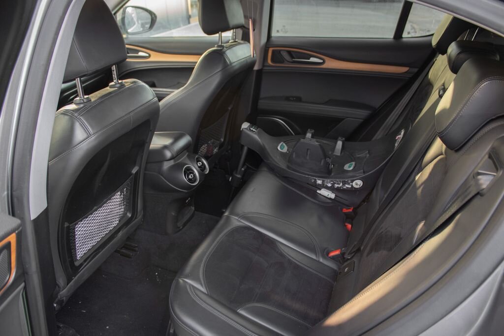 Alfa Romeo Stelvio SUV 2,0 l 206 kw