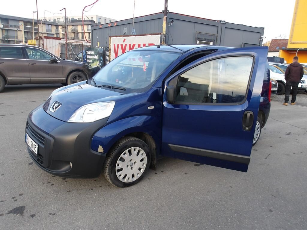 Peugeot Bipper Hatchback 1,4 l 50 kw
