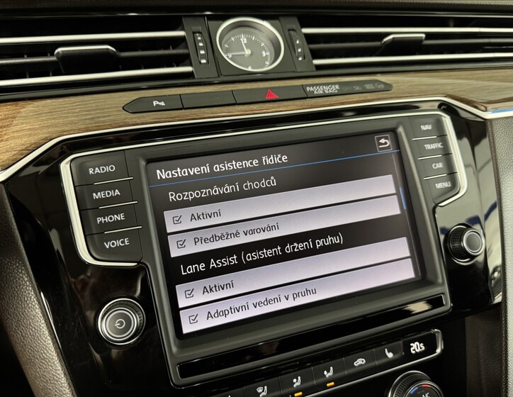 Volkswagen Passat 31