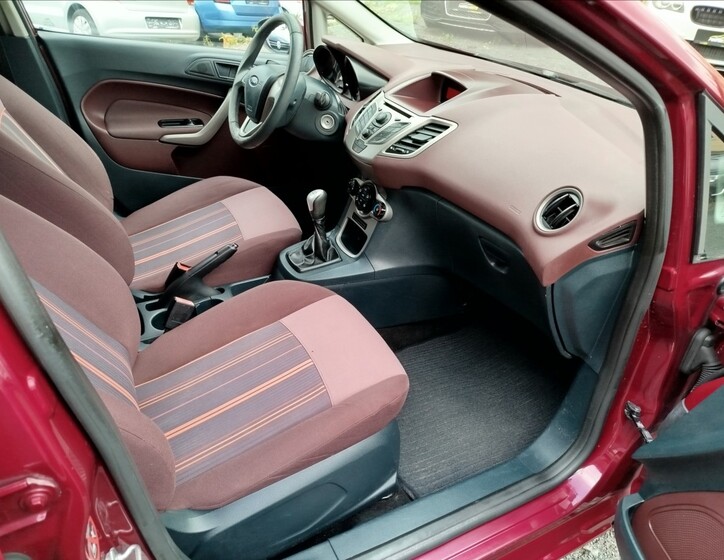 Ford Fiesta 26
