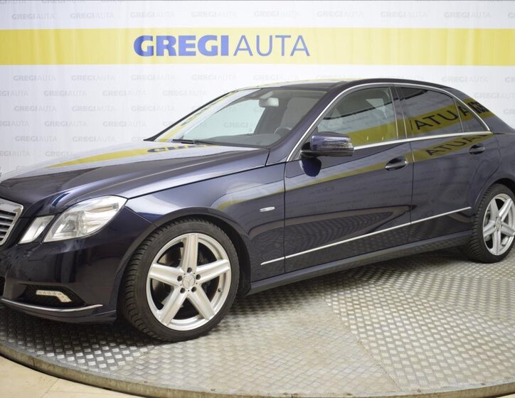 Mercedes-Benz Třídy E Sedan 3,0 l 170 kw