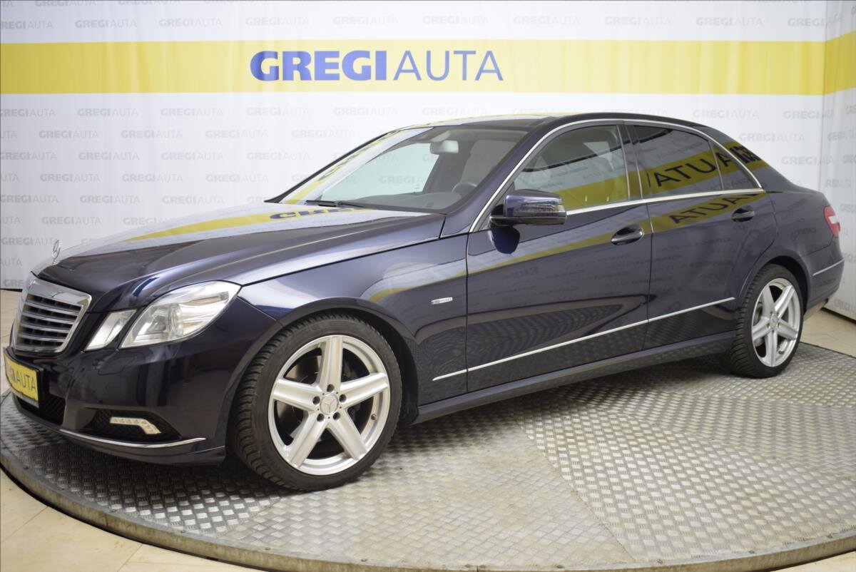Mercedes-Benz Třídy E Sedan 3,0 l 170 kw