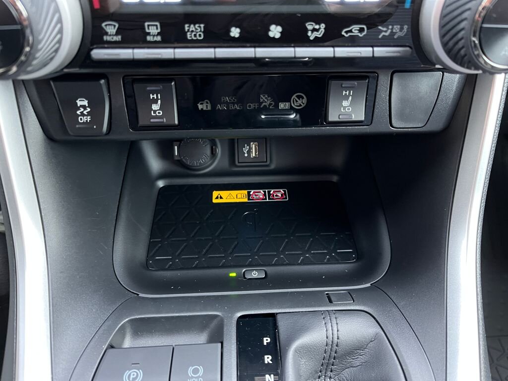 Toyota RAV4 SUV 2,5 l 131 kw