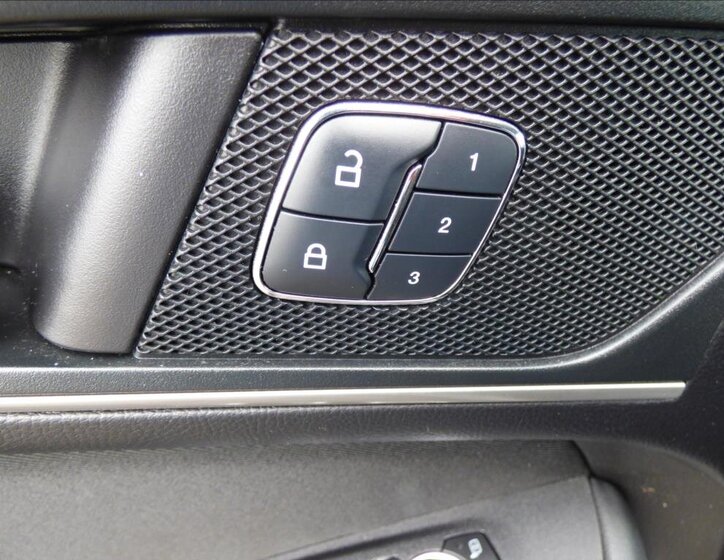 Ford S-MAX MPV 2,0 l 110 kw