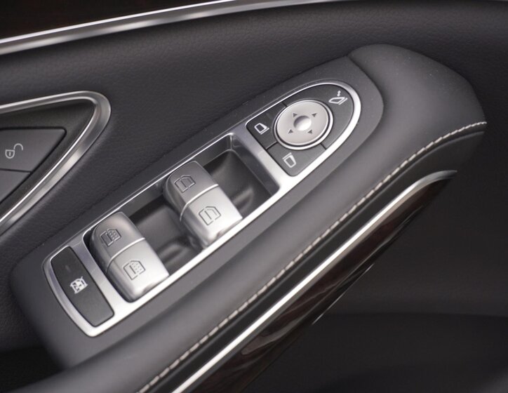 Mercedes-Benz Třídy S 27