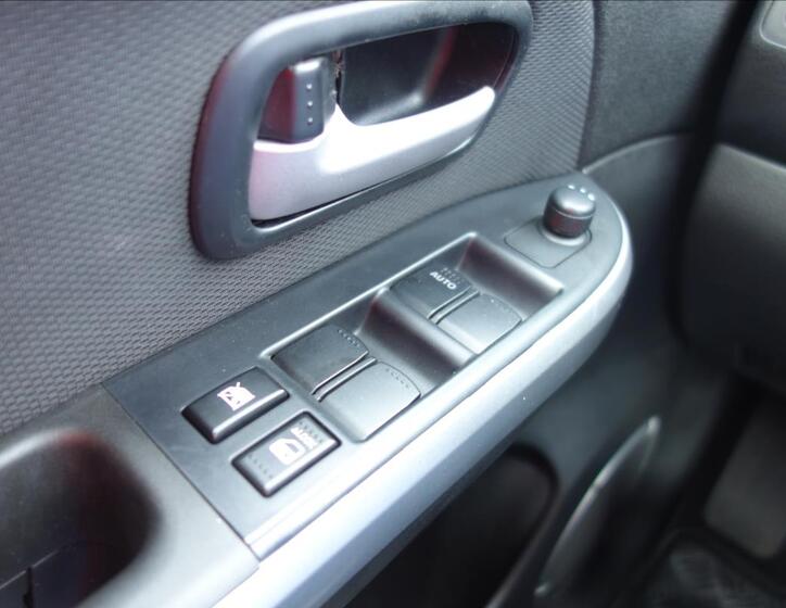 Suzuki Grand Vitara 26