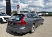 Volvo V90 Kombi 2,0 l 140 kw