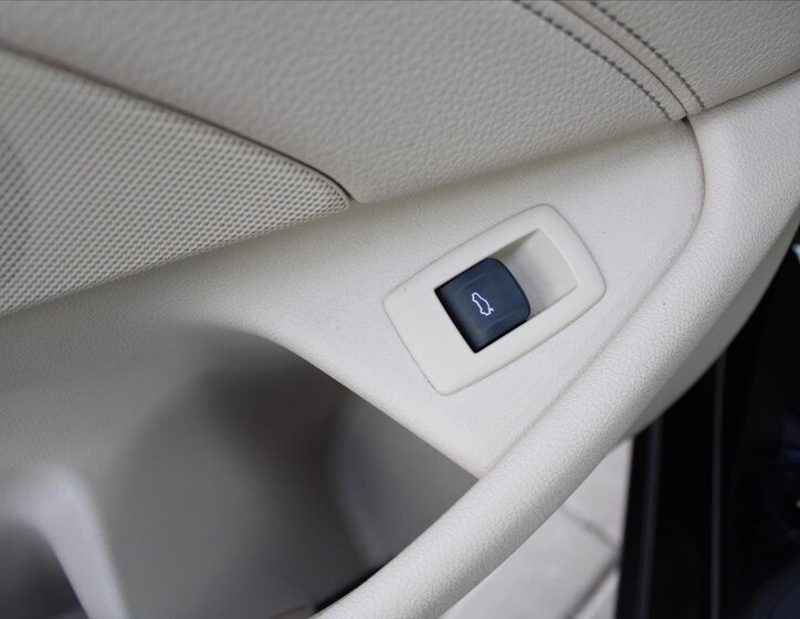 BMW Řada 5 Sedan / Limuzína 3,0 l 250 kw