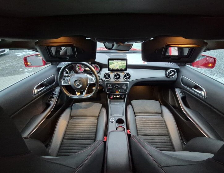 Mercedes-Benz GLA SUV / Terénní 1,6 l 115 kw