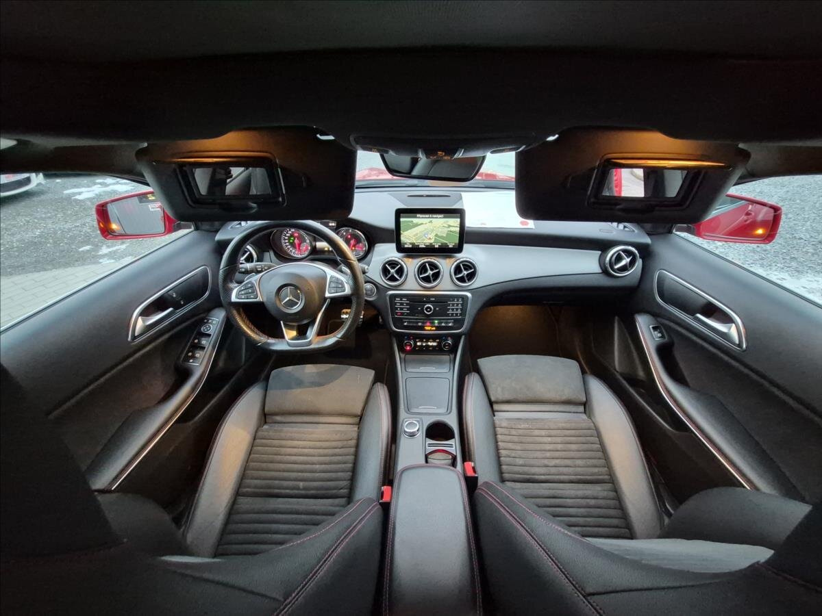 Mercedes-Benz GLA SUV / Terénní 1,6 l 115 kw