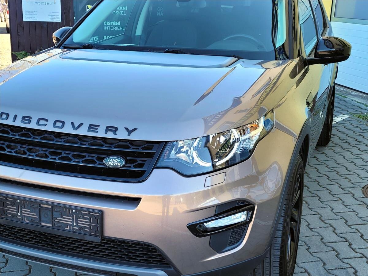 Land Rover Discovery Sport SUV / Terénní 2,0 l 110 kw
