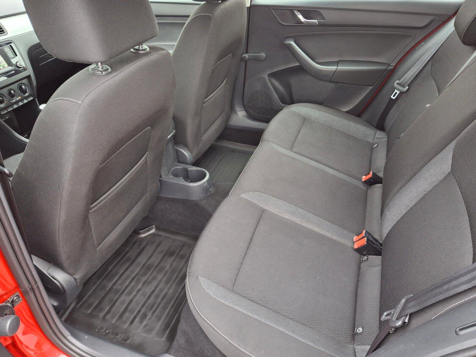 Škoda Rapid Sedan / Limuzína 1,2 l 66 kw