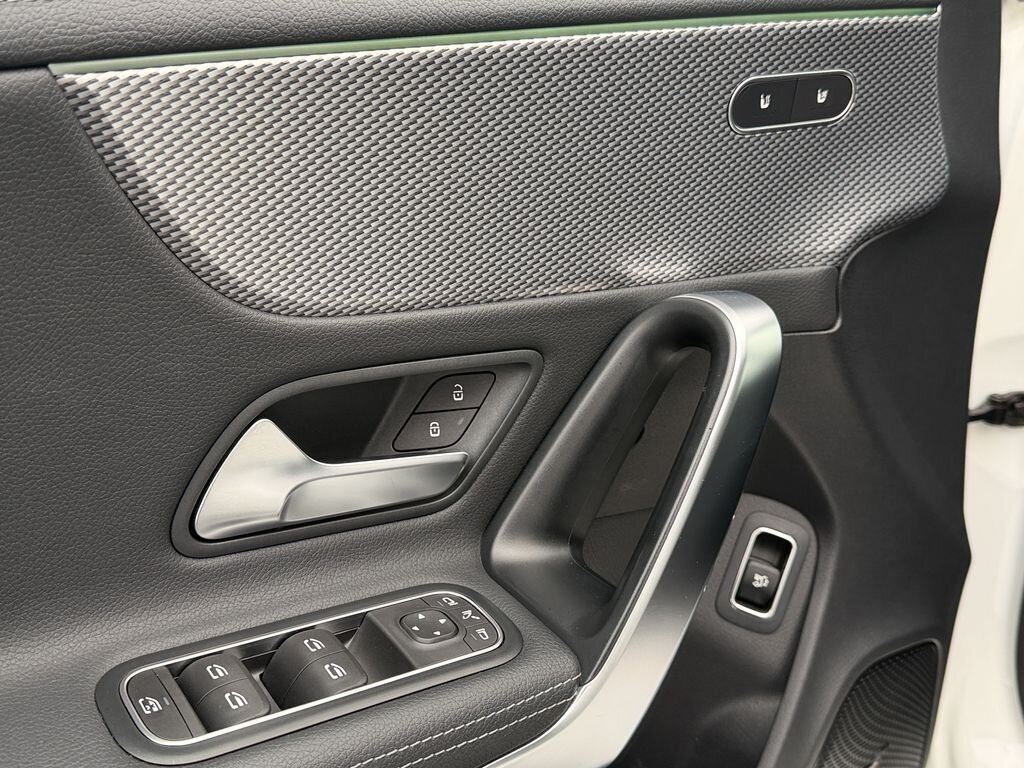 Mercedes-Benz CLA Kombi 1,3 l 120 kw