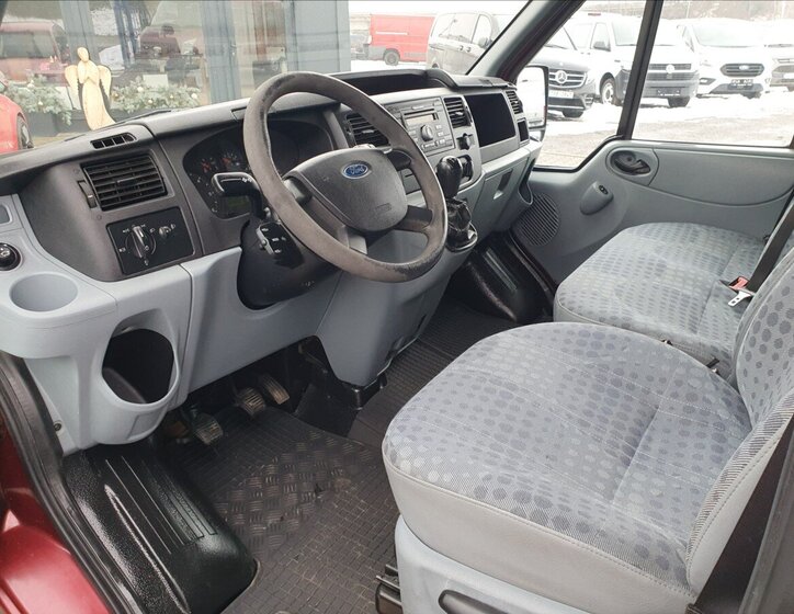 Ford Transit Kombi 2,2 l 81 kw