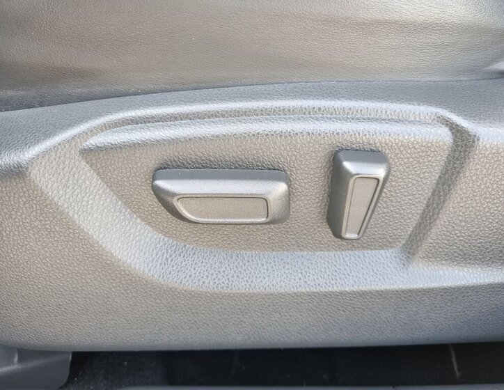 Mitsubishi Ostatní SUV / Terénní 2,4 l 138 kw