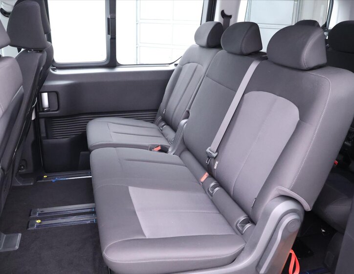 Hyundai Staria Kombi 2,2 l 130 kw