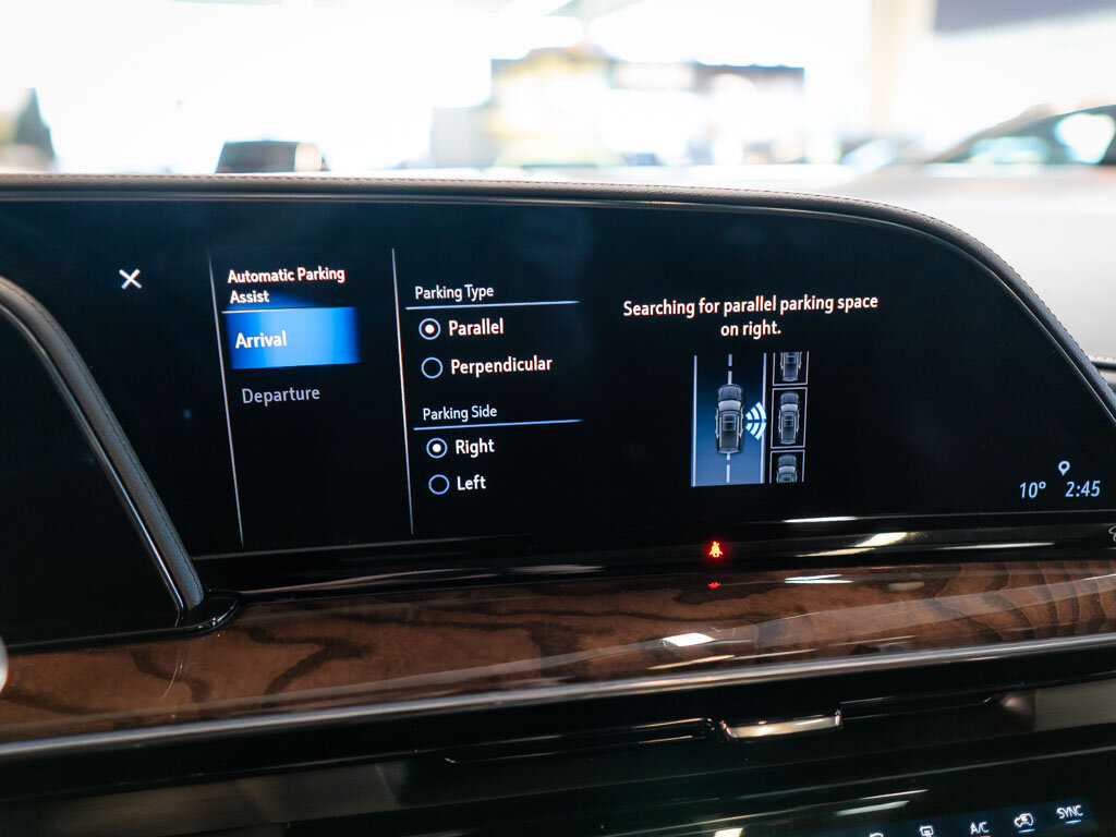 Cadillac Escalade SUV / Terénní 6,2 l 313 kw