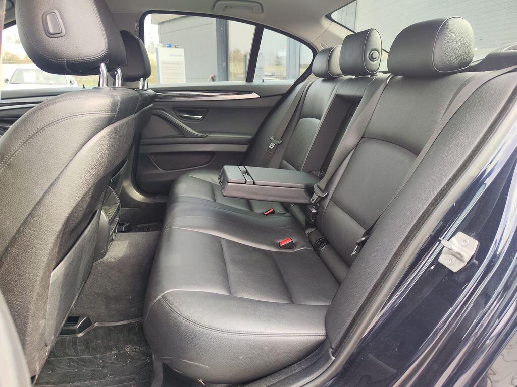 BMW Řada 5 Sedan / Limuzína 2,0 l 140 kw