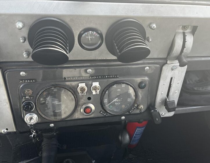 Land Rover Ostatní Ostatní 2,3 l 46 kw