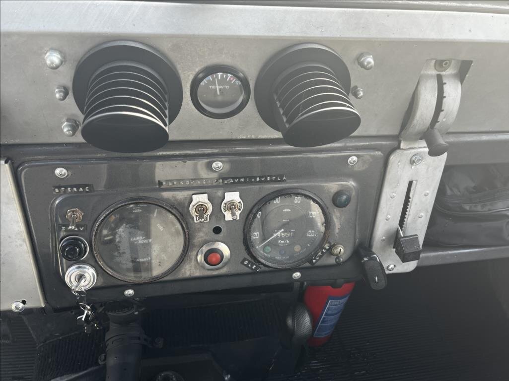 Land Rover Ostatní Ostatní 2,3 l 46 kw