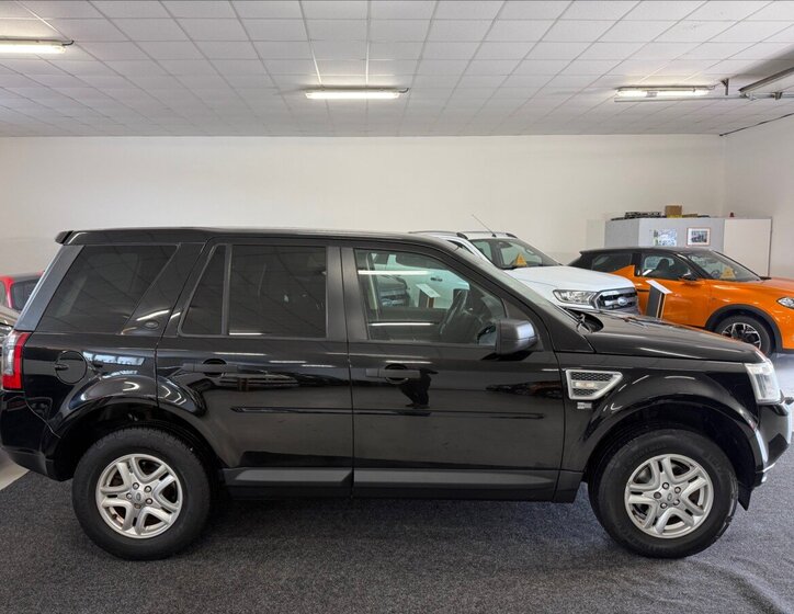 Land Rover Freelander SUV 2,2 l 110 kw