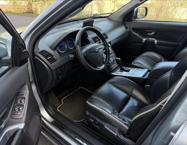 Volvo XC90 Kombi 2,4 l 147 kw