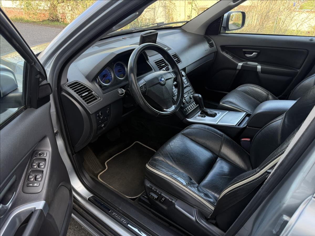 Volvo XC90 Kombi 2,4 l 147 kw