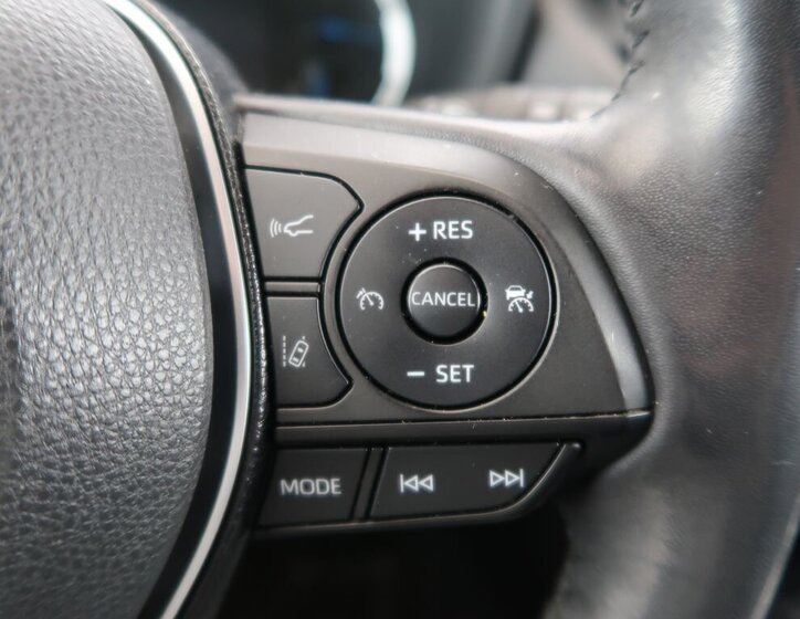 Toyota RAV4 SUV / Terénní 2,5 l 131 kw