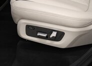 BMW X7 SUV / Terénní 3,0 l 195 kw