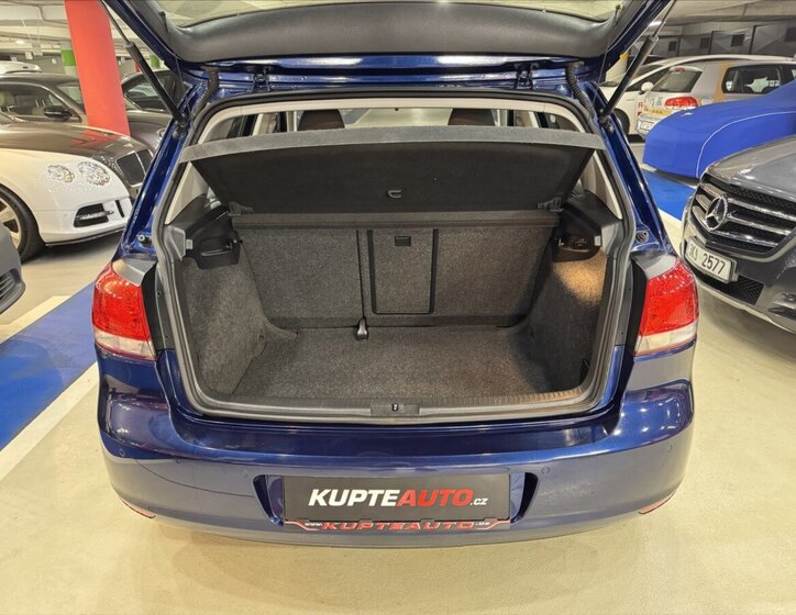 Volkswagen Golf Hatchback 1,4 l 59 kw