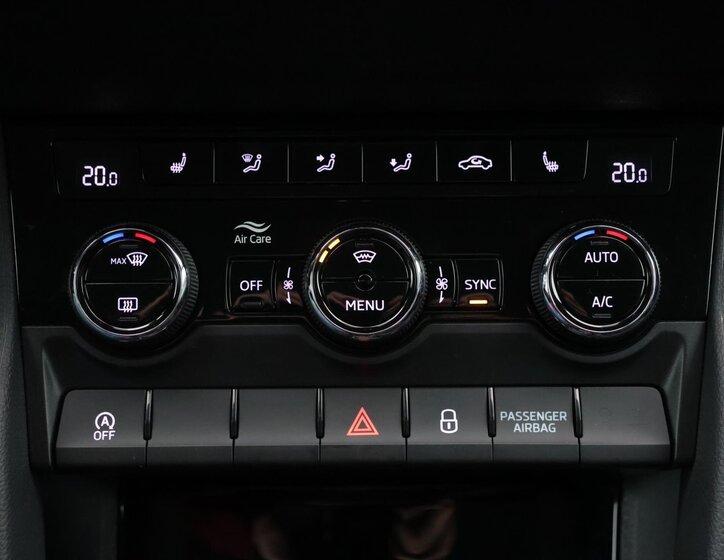 Škoda Karoq SUV / Terénní 2,0 l 85 kw