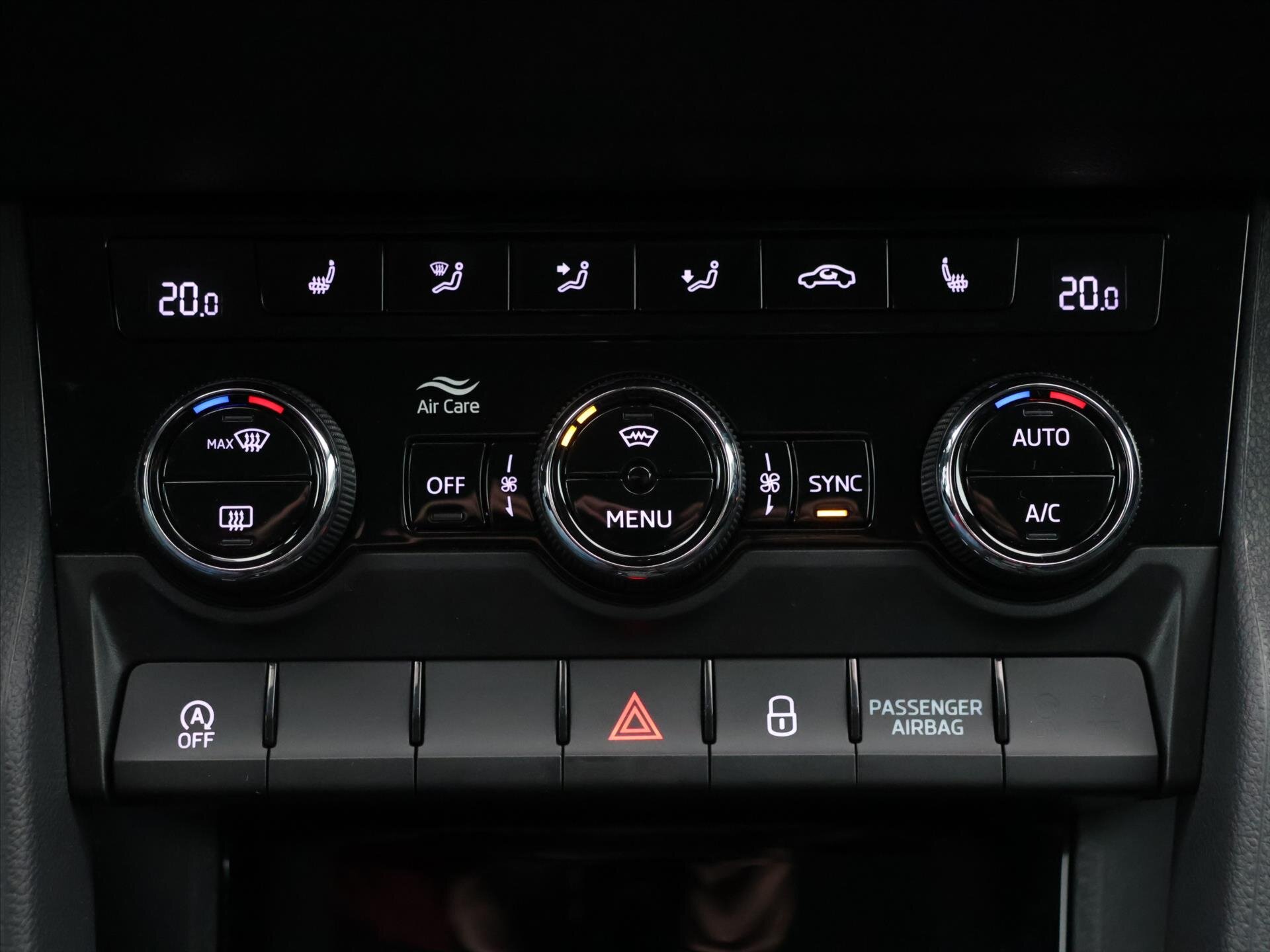 Škoda Karoq SUV / Terénní 2,0 l 85 kw