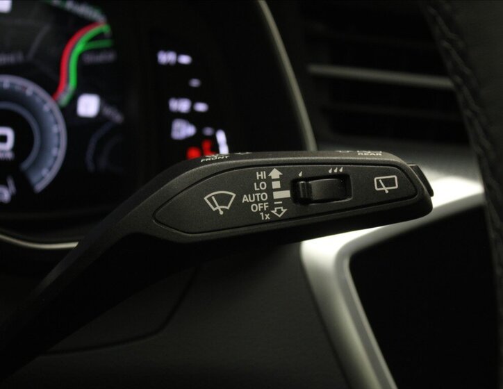 Audi A6 Allroad Kombi 3,0 l 180 kw