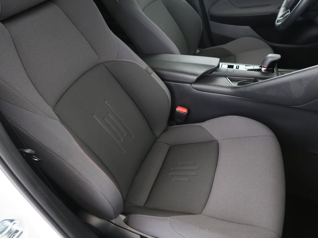 Toyota C-HR SUV 1,8 l 72 kw